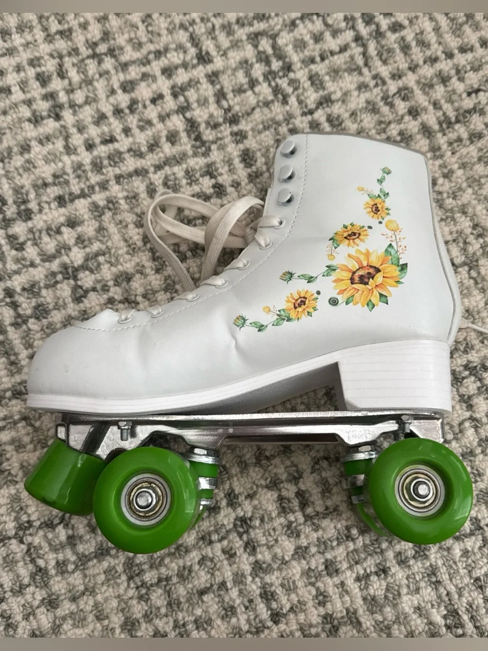 Gonex Size 8 Women’s Sunflower Skates